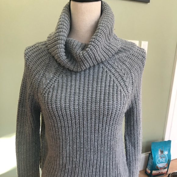 Cotton Emporium Sweaters - Cotton Emporium gray sweater⭐️